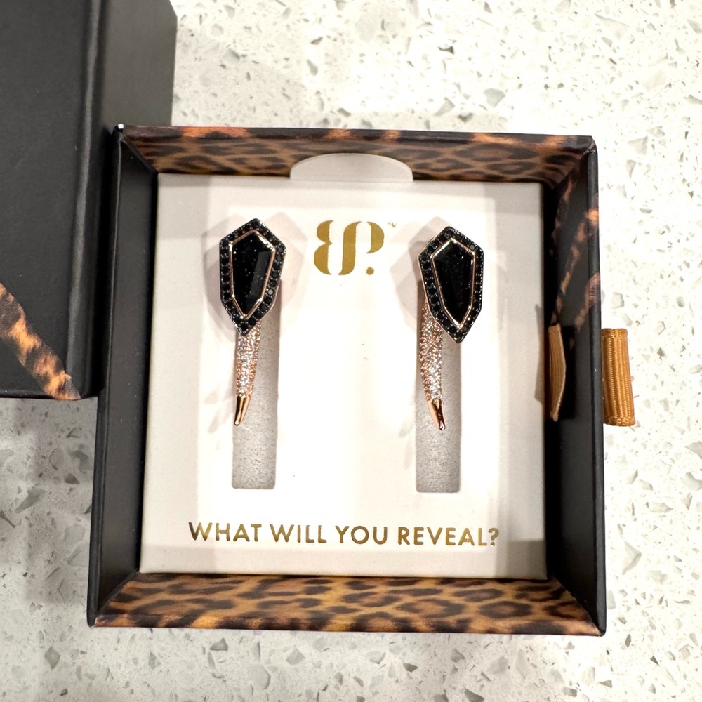 UNTAMED - Claw & Order Earrings Rose Gold and Hematite - ER95217
